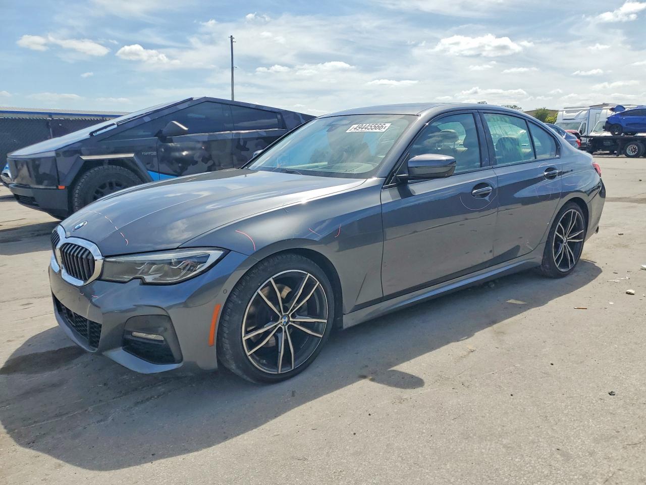 2020 BMW 3 Series 330i, VIN 3MW5R1J05L8B36924 — Side