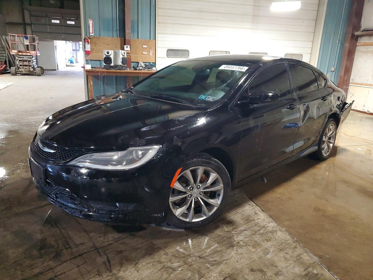 2015 Chrysler 200 S, VIN 1C3CCCBG6FN707006 — Rear end