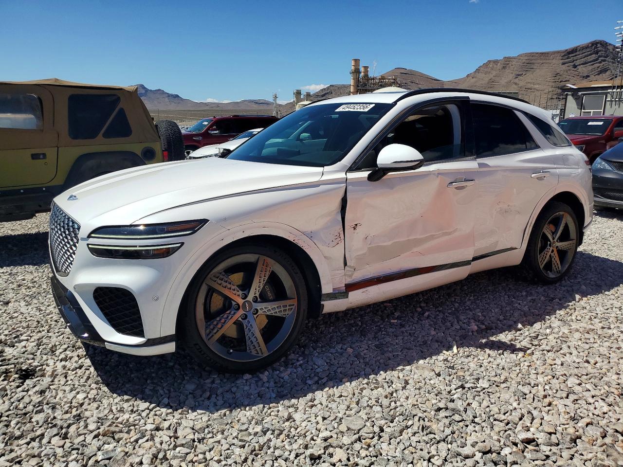 2023 Genesis GV70 2.5T, VIN KMUMADTB2PU096328 — Side