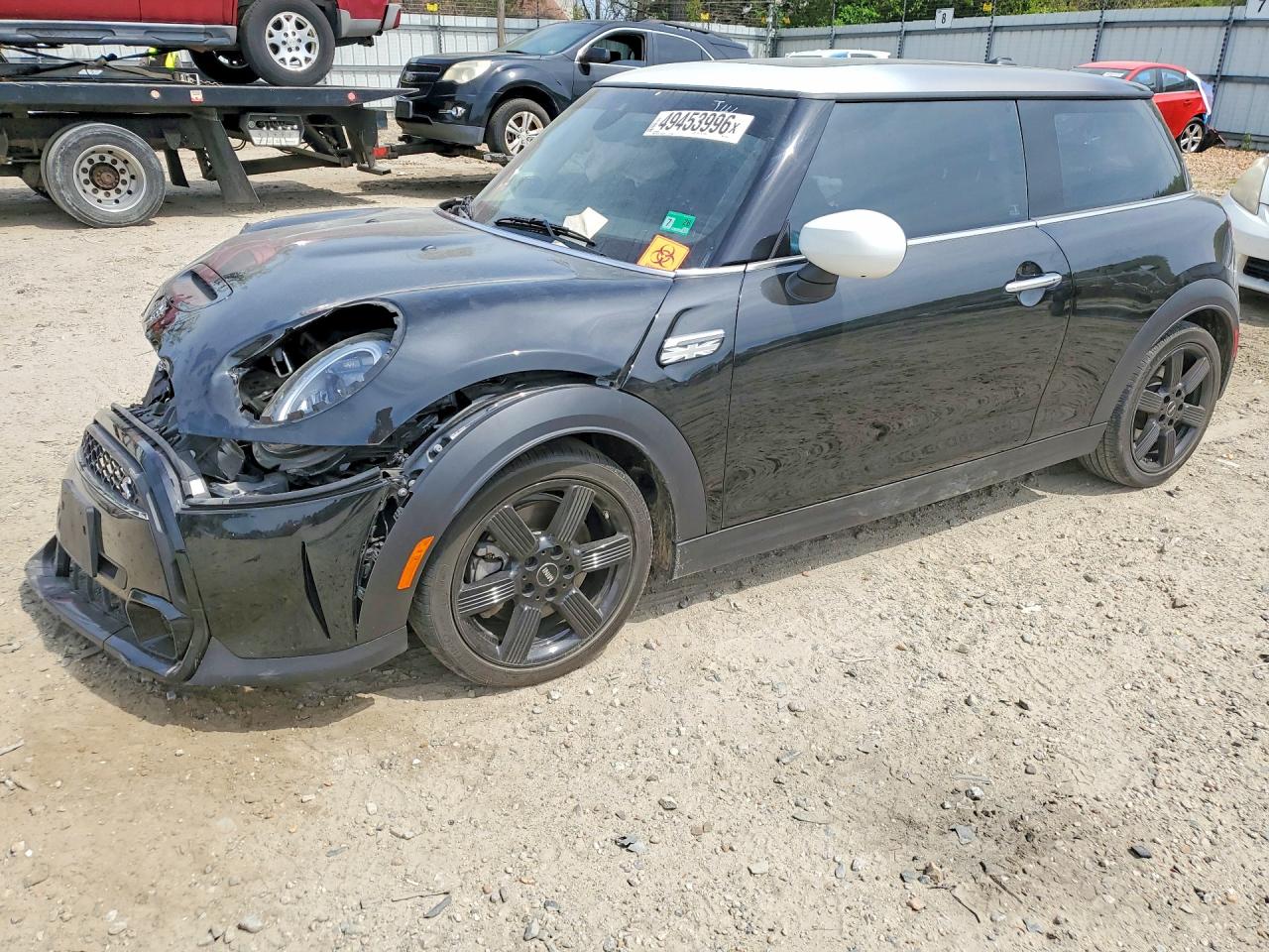 2024 MINI Hardtop Cooper S, VIN WMW53DH0XR2V57621 — Front end