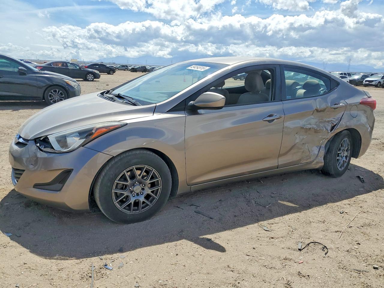 2016 Hyundai Elantra SE, VIN 5NPDH4AE7GH694940 — Side