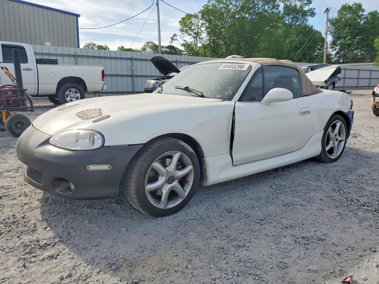 2003 Mazda MX-5 Miata Cloth, VIN JM1NB353330311527 — Rear end