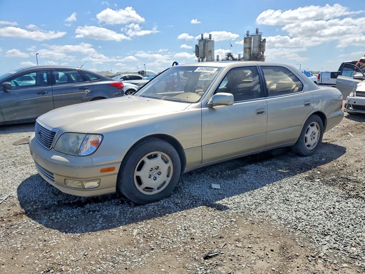 2000 Lexus LS 400, VIN JT8BH28F1Y0178127 — Minor dents and scratches