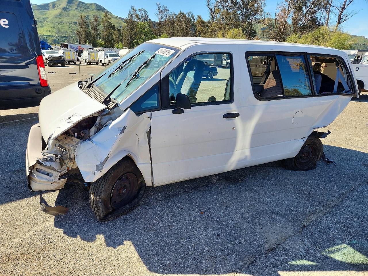 1996 Ford Aerostar, VIN 1FMCA11U6TZB40244 — Rear end