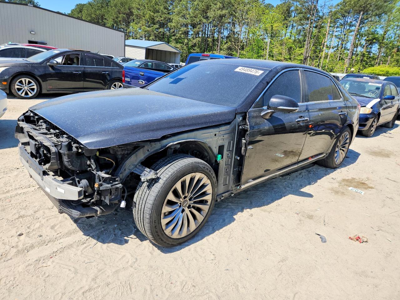 2018 Genesis G90 Premium, VIN KMHG34JA0JU038502 — Front end