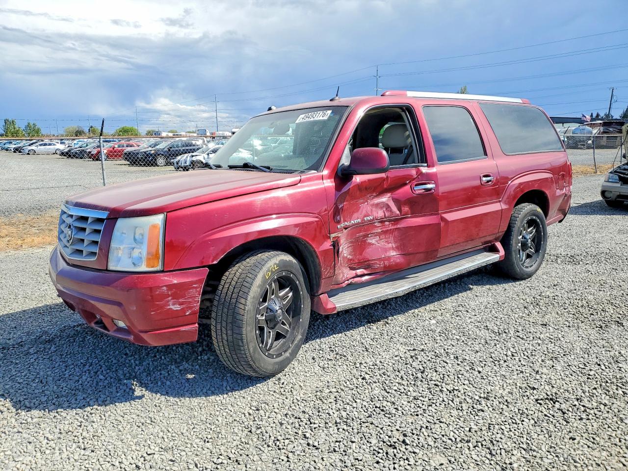 2005 Cadillac Escalade ESV, VIN 3GYFK66N95G183339 — Side