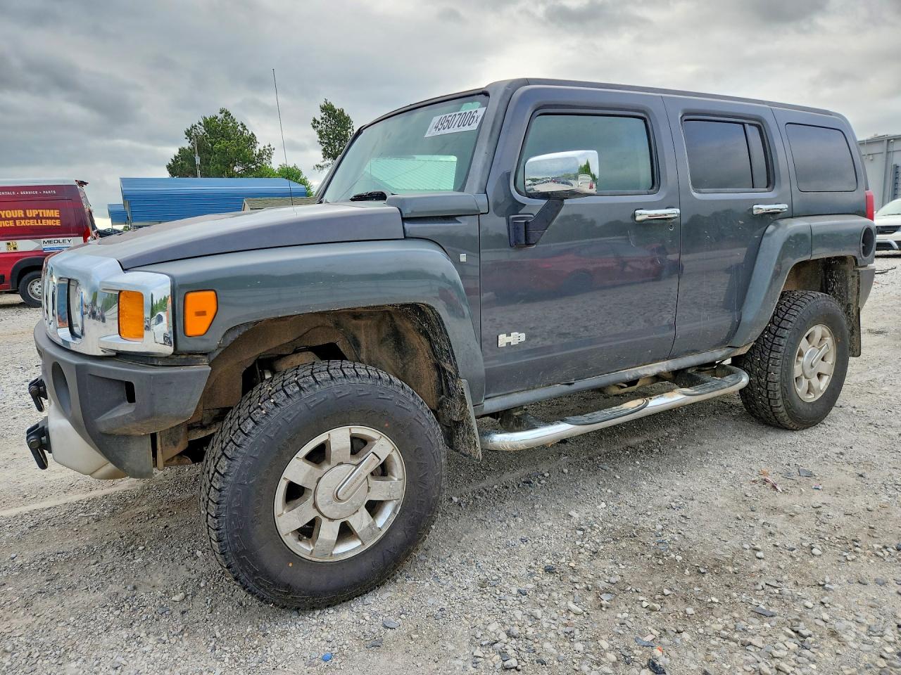 2009 Hummer H3 Adventure, VIN 5GTEN13E598119688 — Front end