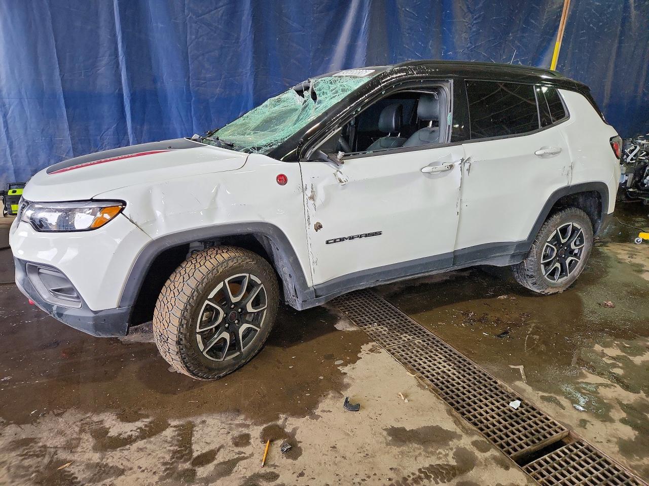 2025 Jeep Compass Trailhawk, VIN 3C4NJDDN0ST525159 — Rollover