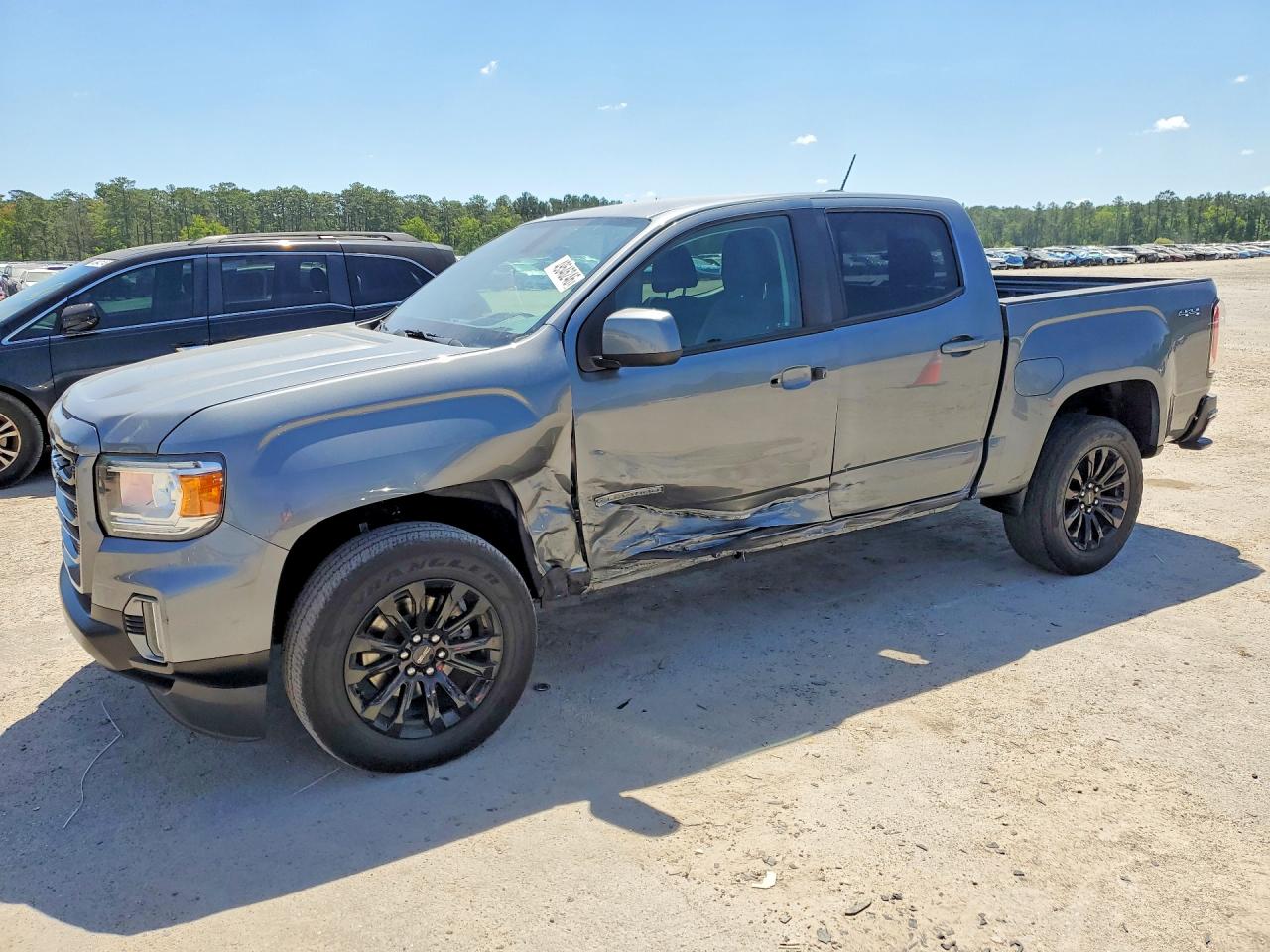 2022 GMC Canyon 4WD Elevation, VIN 1GTG6CEN1N1162708 — Side