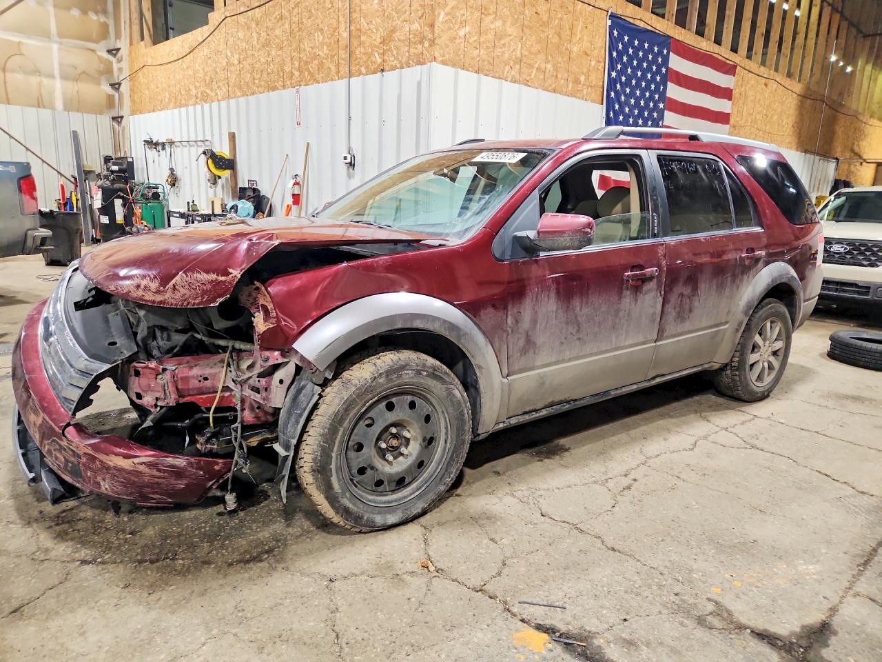 2008 Ford Taurus X SEL, VIN 1FMDK02W48GA39122 — Front end