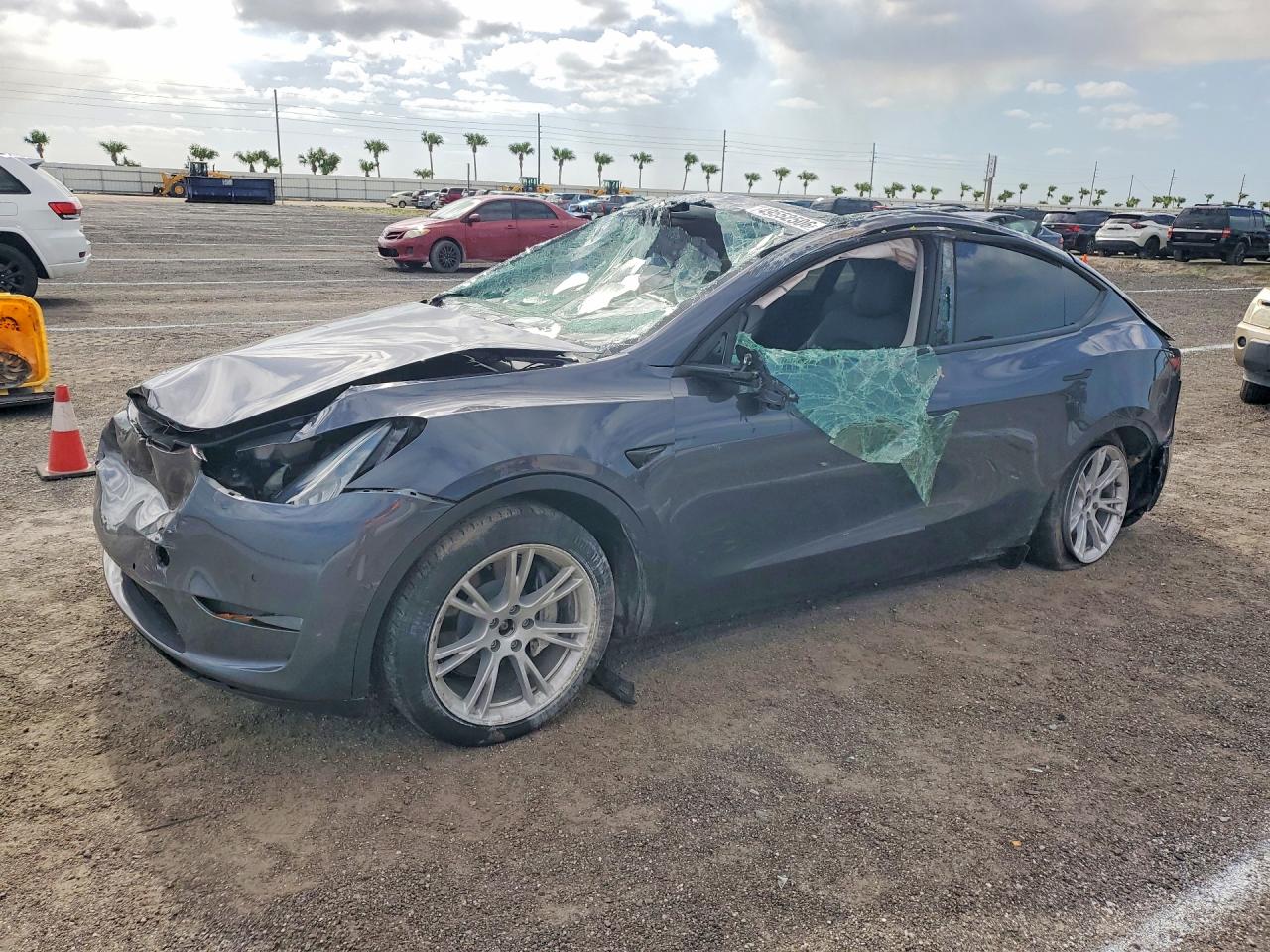 2021 Tesla Model Y Long Range, VIN 5YJYGDEE7MF187898 — All over