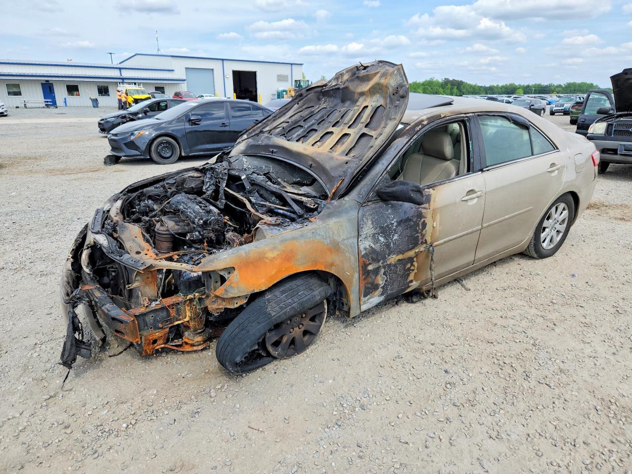 2009 Toyota Camry LE, VIN 4T1BE46K69U889186 — Burn