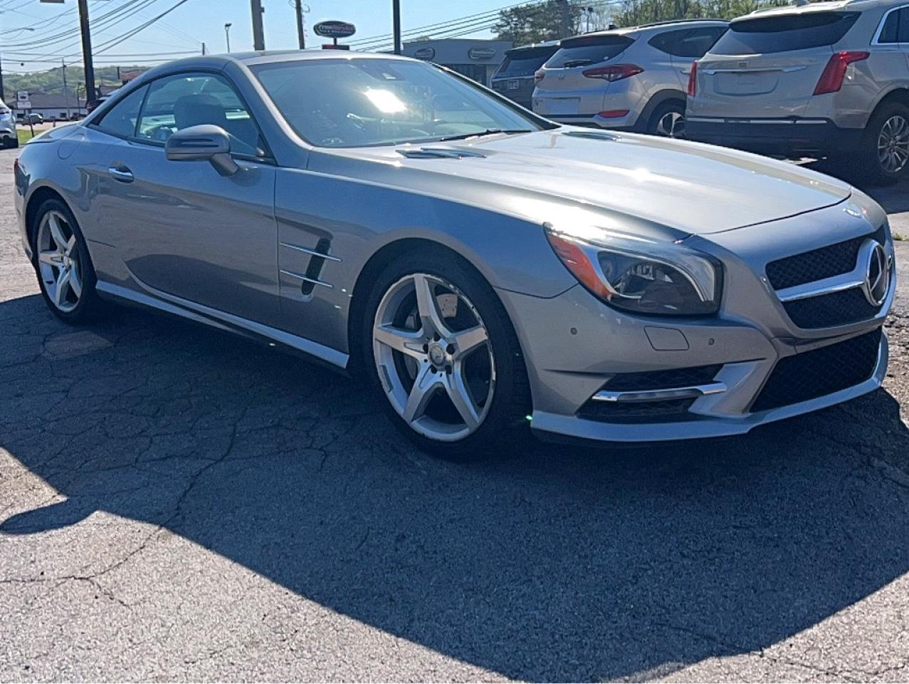 2015 Mercedes-Benz SL 550, VIN WDDJK7DA4FF036036 — Minor dents and scratches