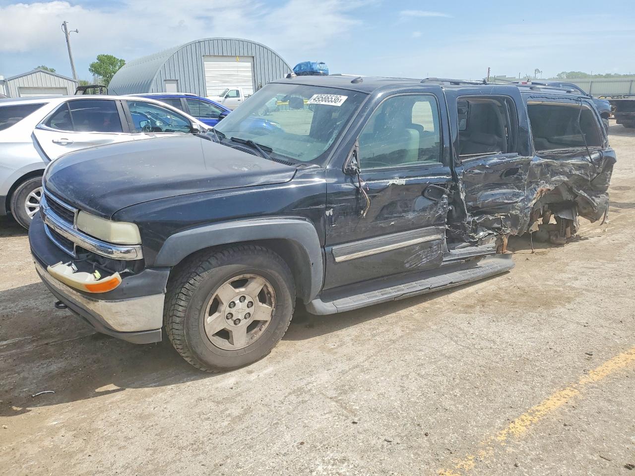 2005 Chevrolet Suburban LT, VIN 3GNFK16Z25G159354 — Перед