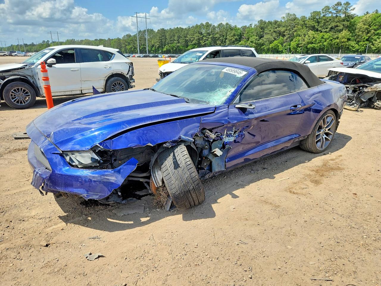 2015 Ford Mustang GT Premium, VIN 1FATP8FF3F5361209 — Side