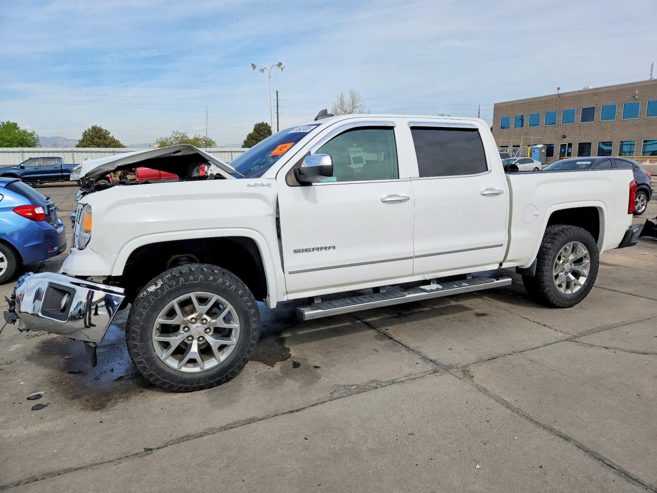 2015 GMC Sierra 1500 SLT, VIN 3GTU2VEC2FG447042 — Front end