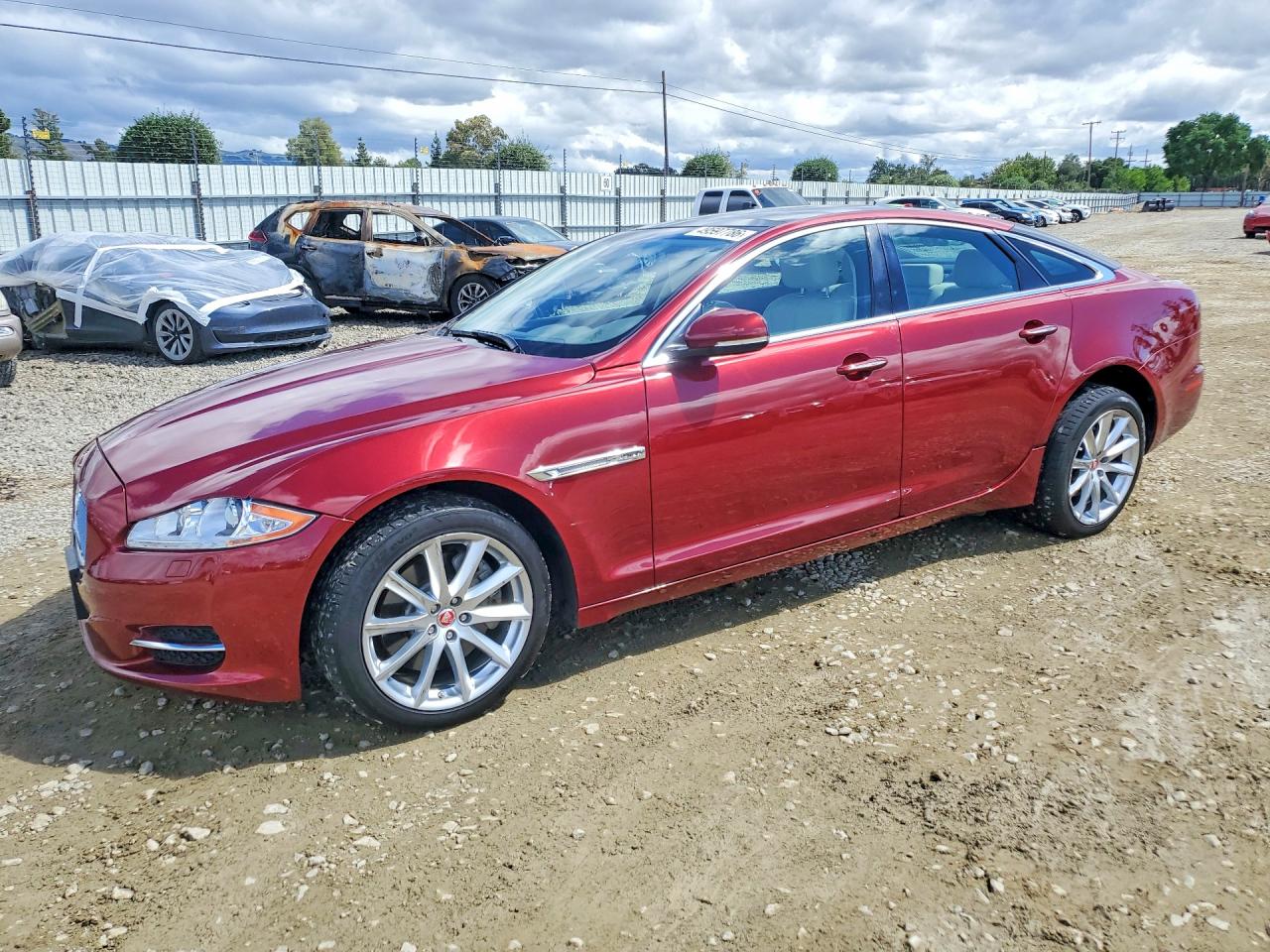 2014 Jaguar XJ, VIN SAJWA1CZ7E8V74354 — Undercarriage