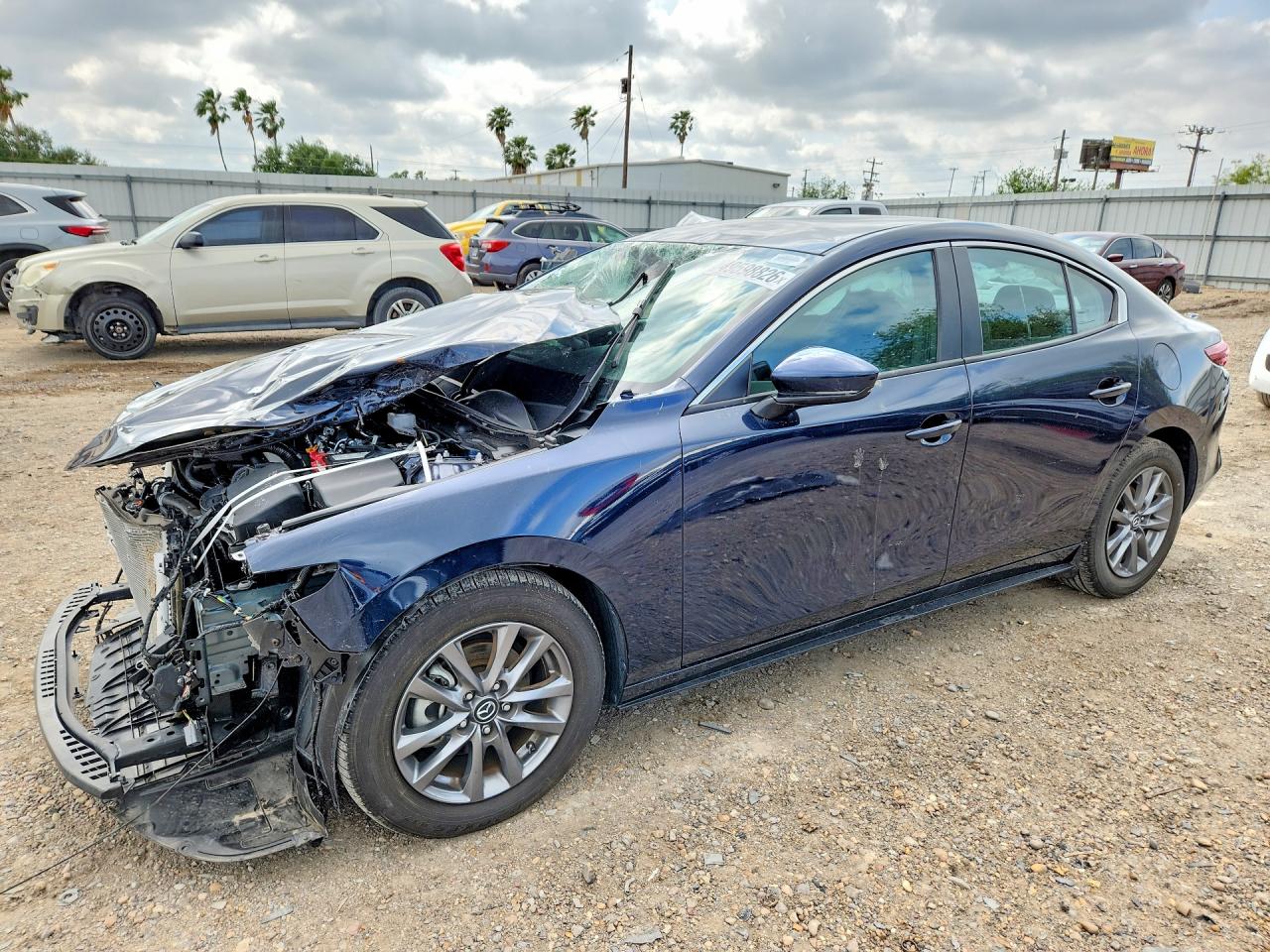2024 Mazda 3 S, VIN 3MZBPAAM6RM434071 — Перед