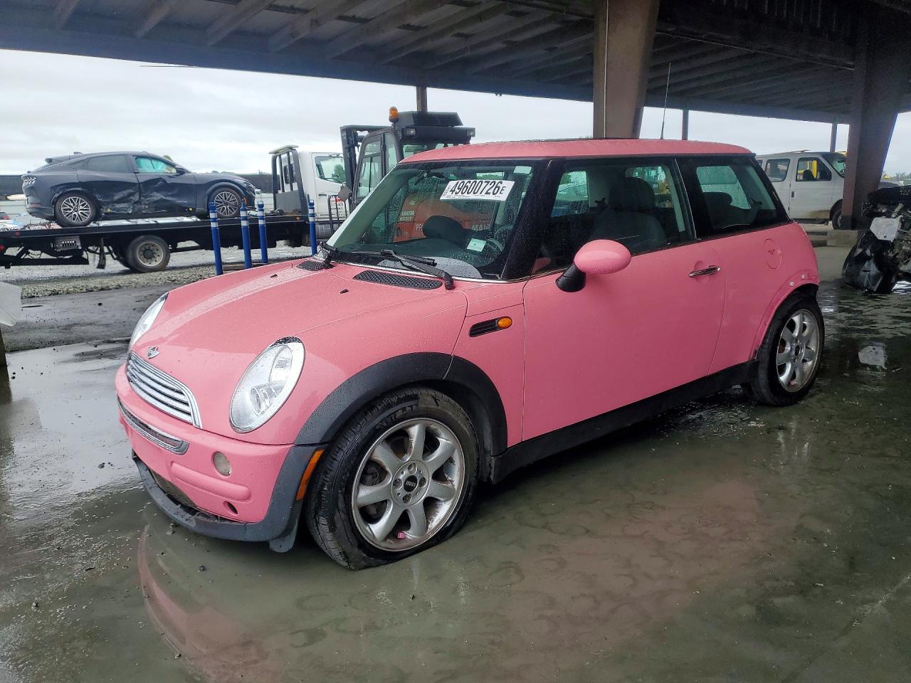 2003 MINI Hardtop, VIN WMWRC33443TE15761 — Зад