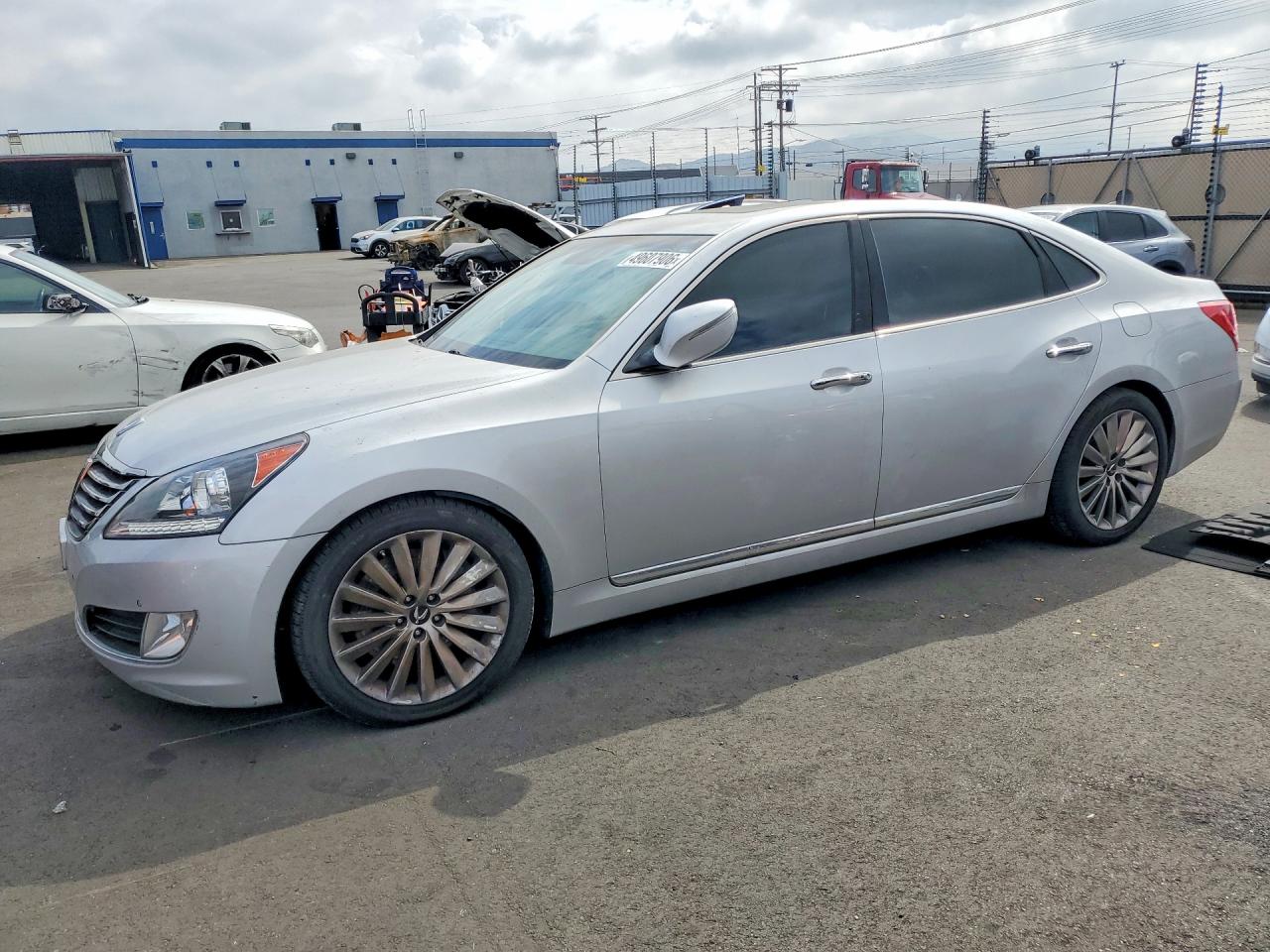 2015 Hyundai Equus Signature, VIN KMHGH4JH4FU094190 — Front end