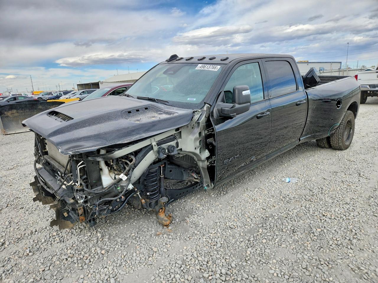 2025 Ram 3500 Laramie, VIN 3C63RRJL1SG520200 — Front end