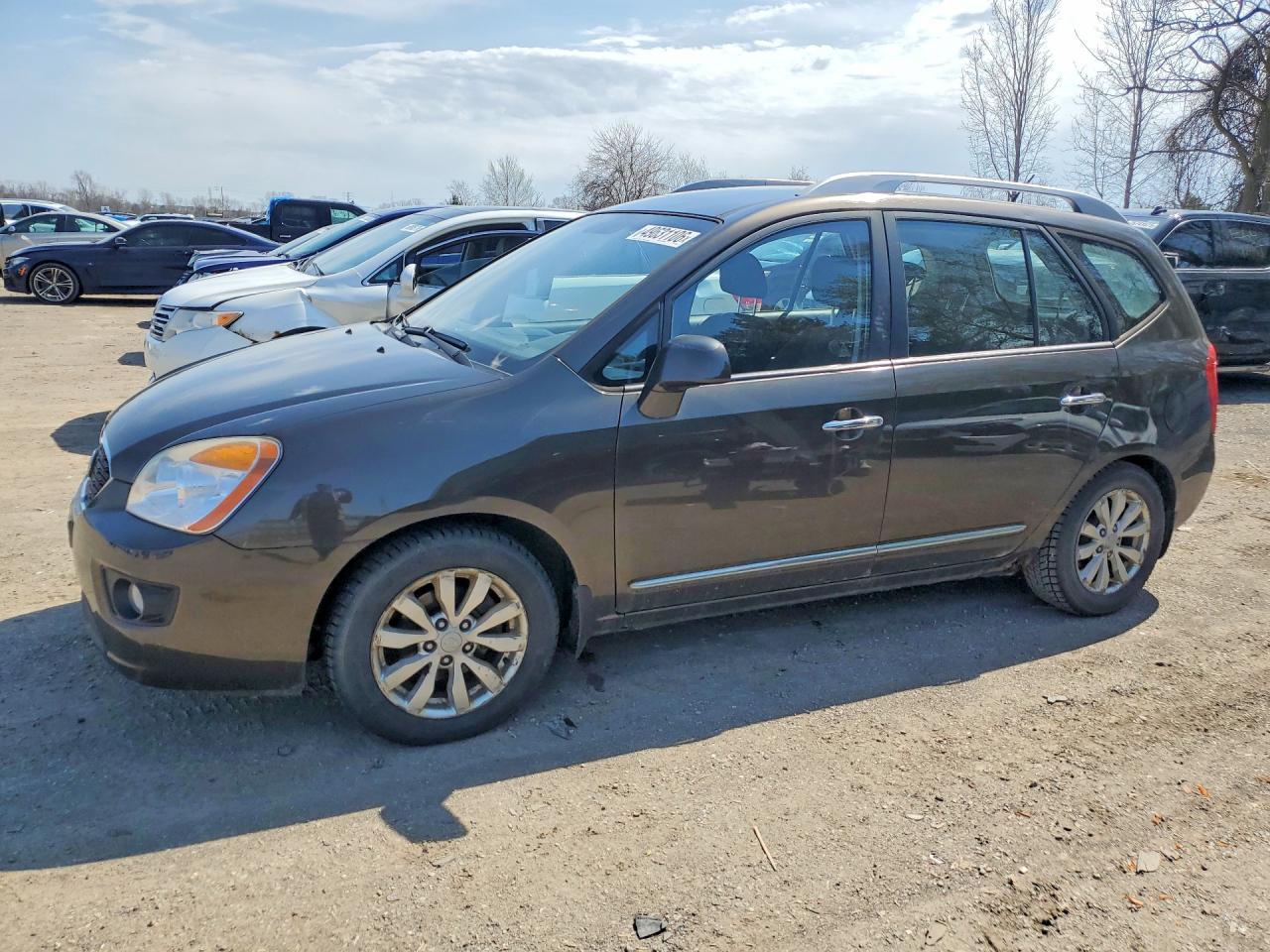 2012 Kia Rondo, VIN KNAHH8A82C7383740 — Front end