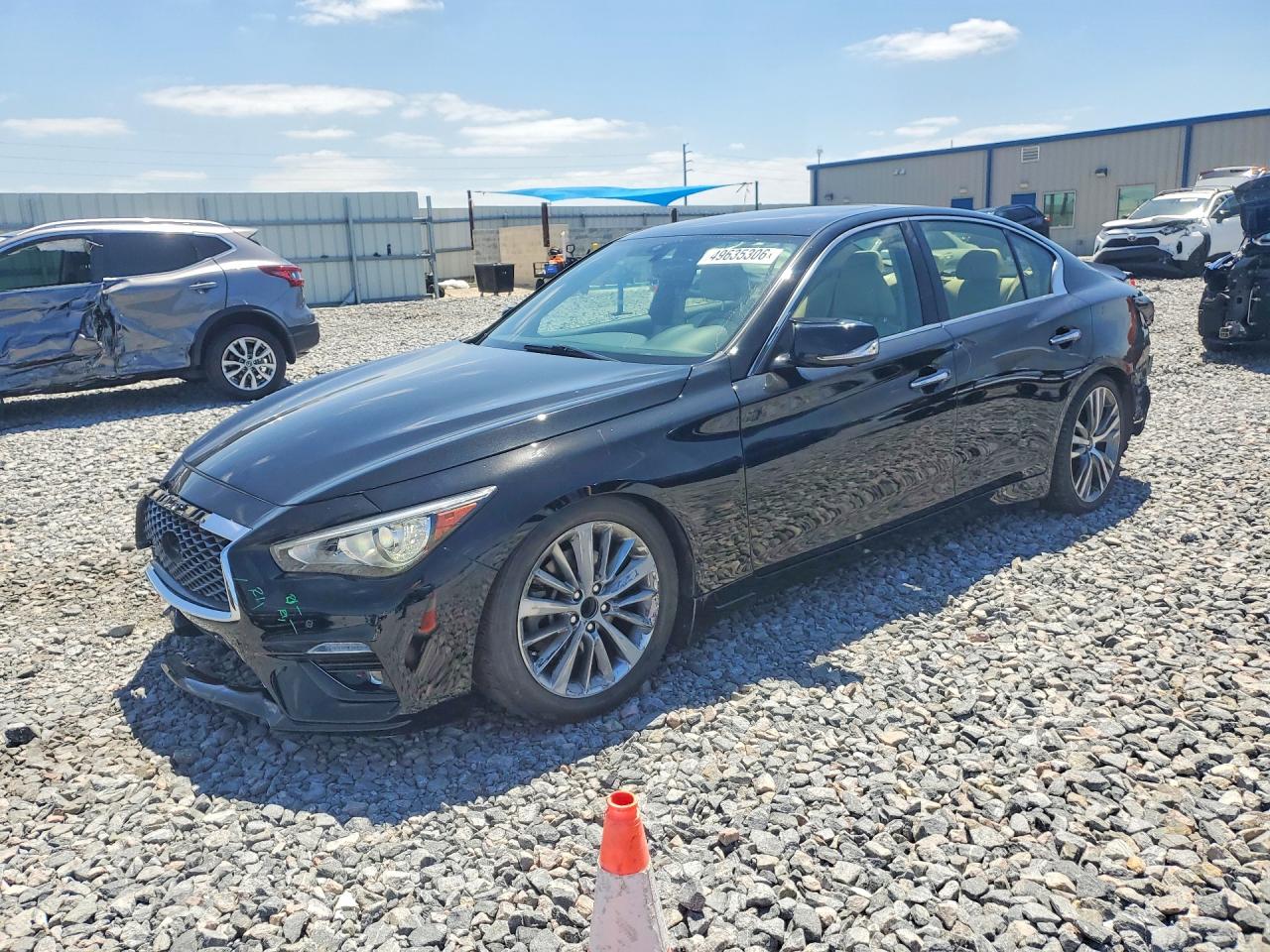 2019 Infiniti Q50 Luxe, VIN JN1EV7AP7KM541489 — Перед