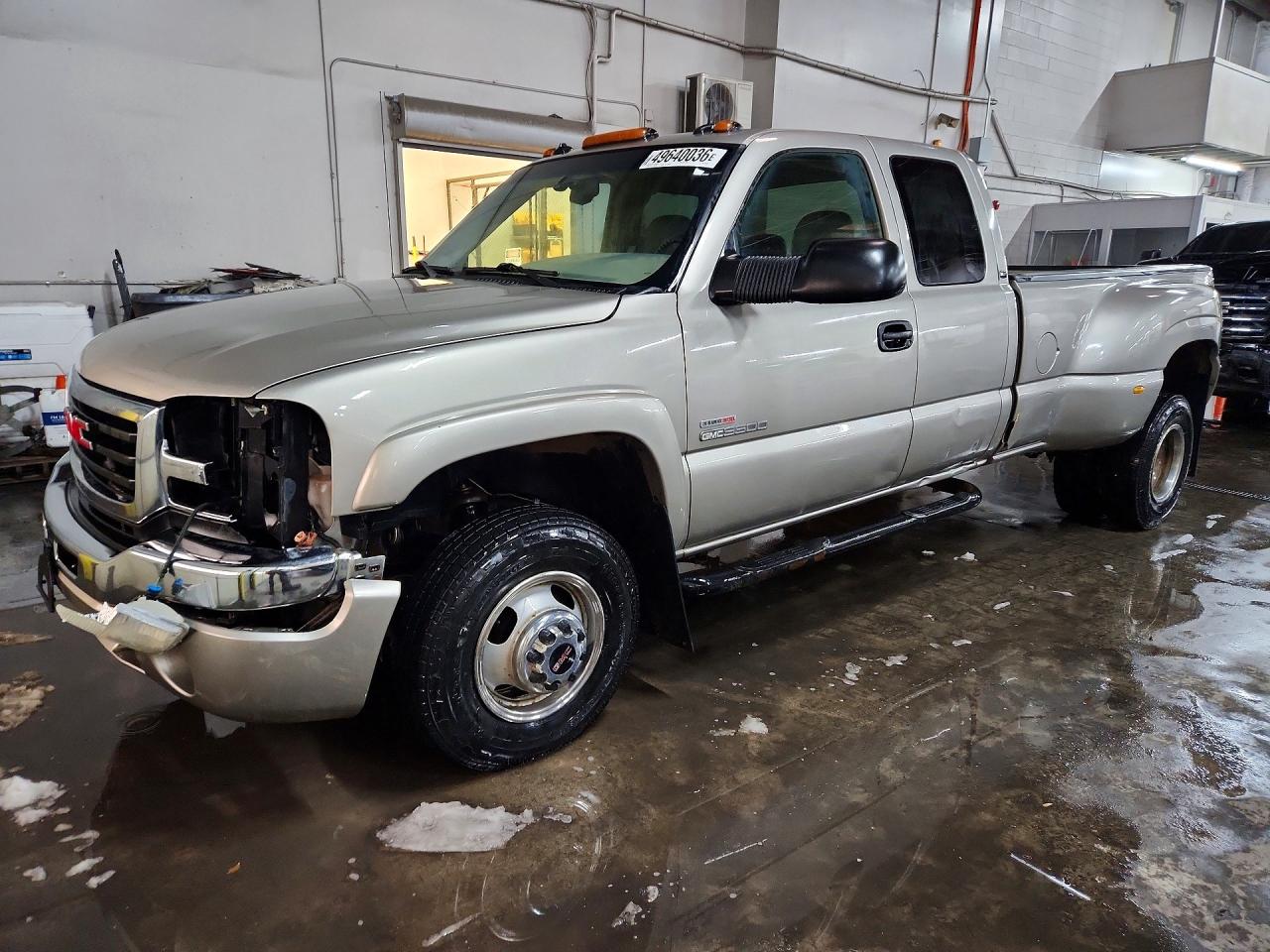 2003 GMC Sierra 3500, VIN 1GTJK39193E298535 — Rear end
