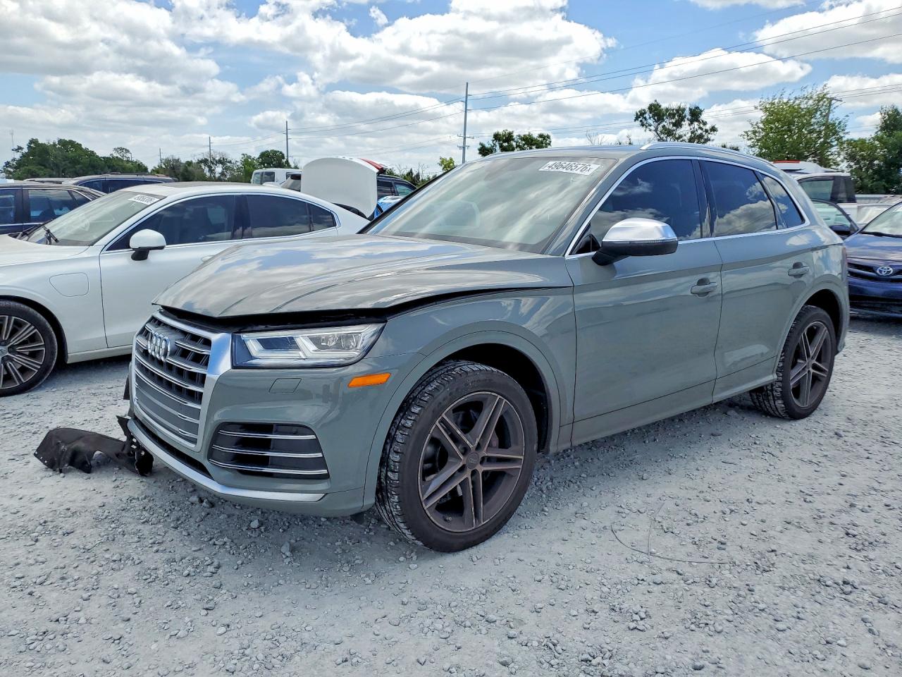 2020 Audi SQ5 Premium Plus, VIN WA1B4AFY8L2124391 — Перед
