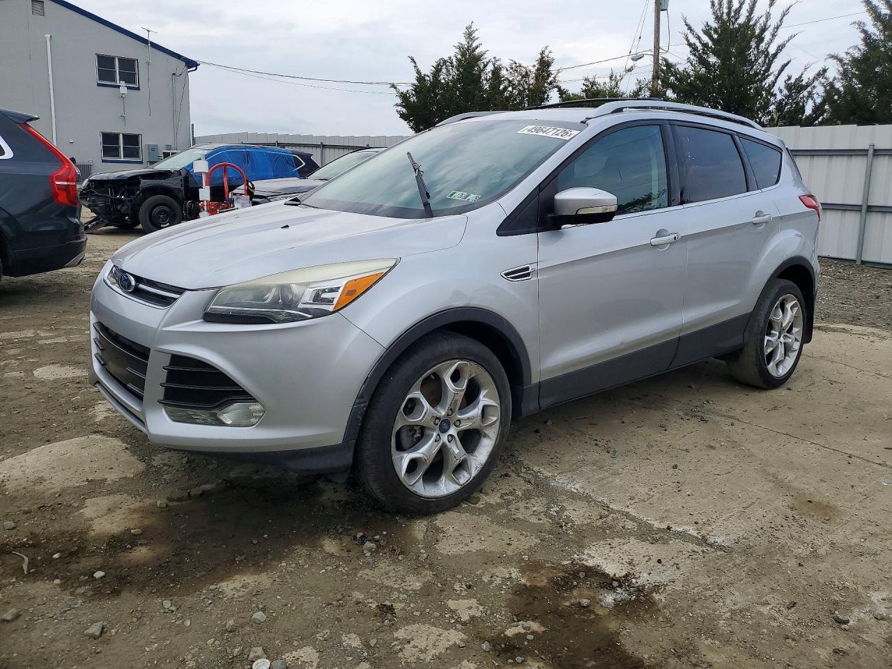 2013 Ford Escape Titanium, VIN 1FMCU9J90DUD63315 — Front end