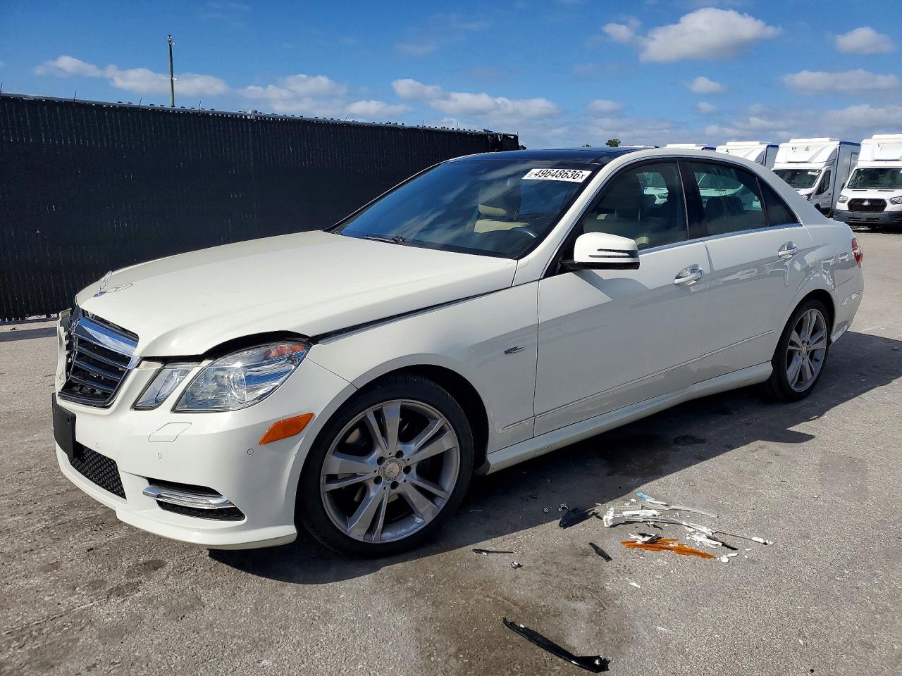 2012 Mercedes-Benz E 350 Luxury, VIN WDDHF8JB5CA615244 — Front end