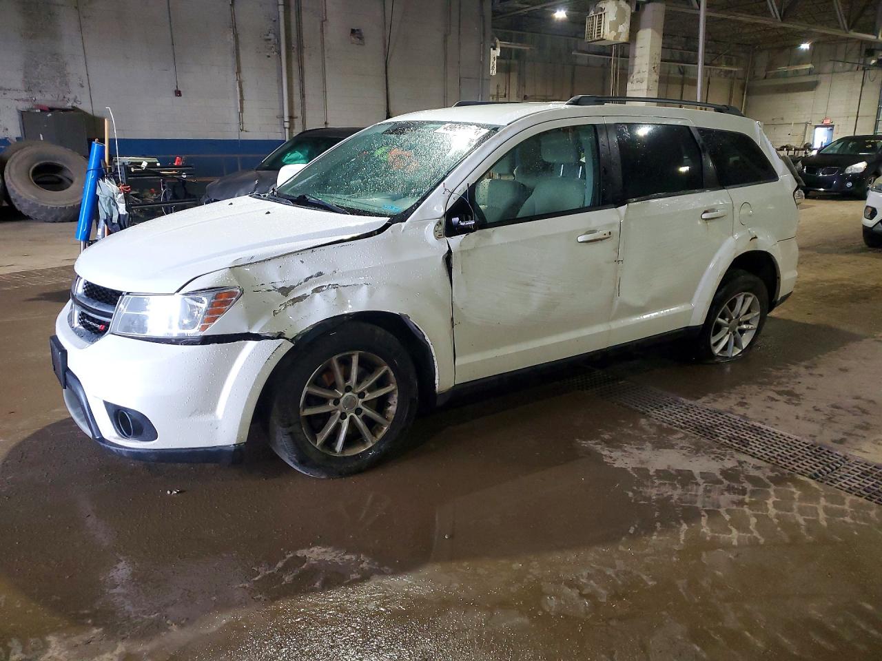 2015 Dodge Journey SXT, VIN 3C4PDCBG7FT524952 — Side