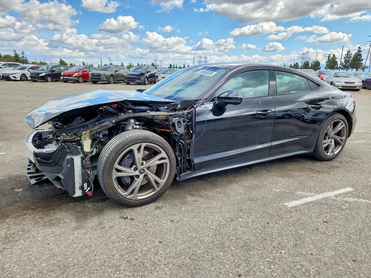 2022 Audi e-tron GT Premium Plus, VIN WAUFJBFWXN7010450 — Front end