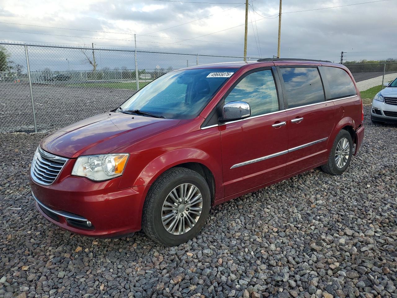 2013 Chrysler Town & Country Touring L, VIN 2C4RC1CG6DR808748 — Rear end