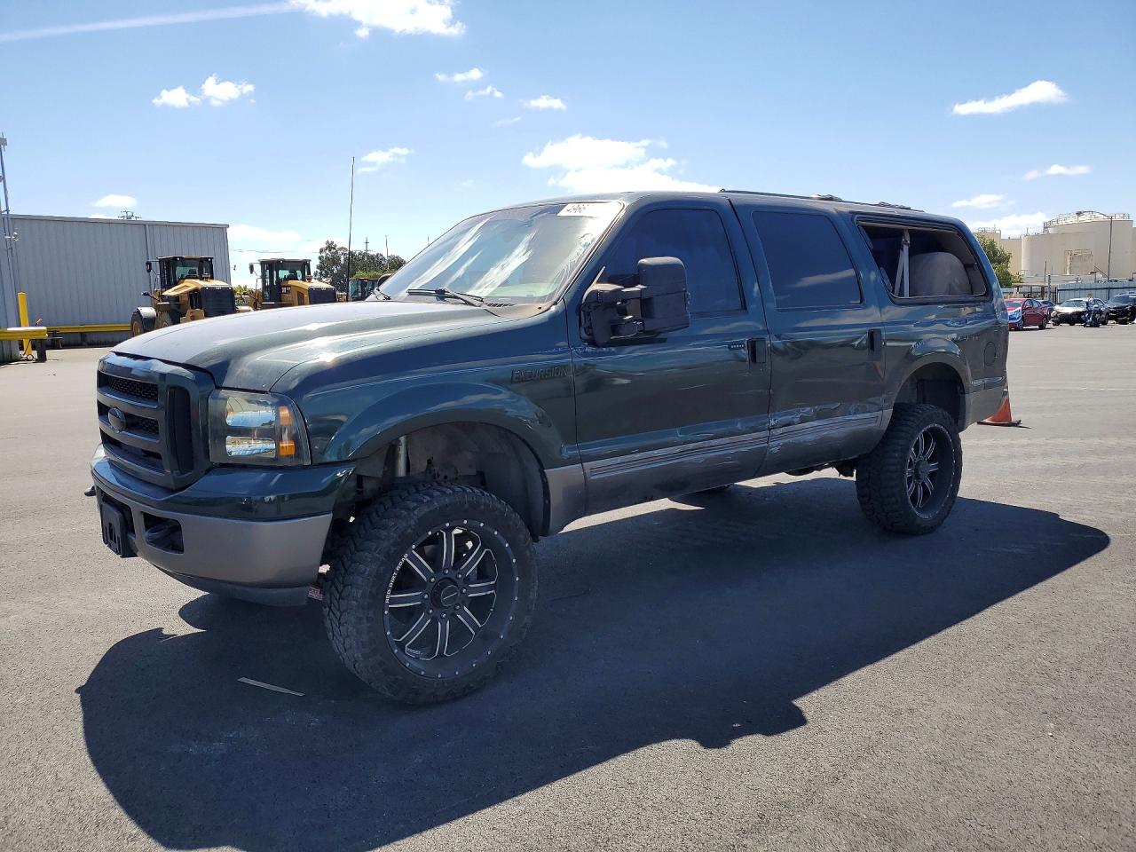 2003 Ford Excursion Special Serv, VIN 1FMSU41P03EC70641 — Side