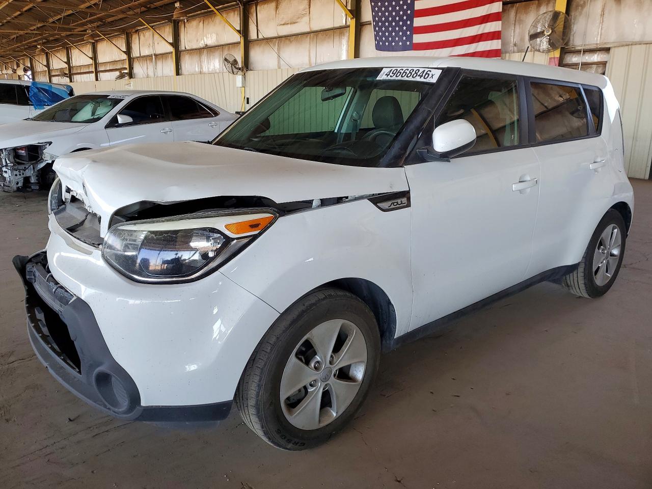 2016 Kia Soul, VIN KNDJN2A29G7839986 — Front end