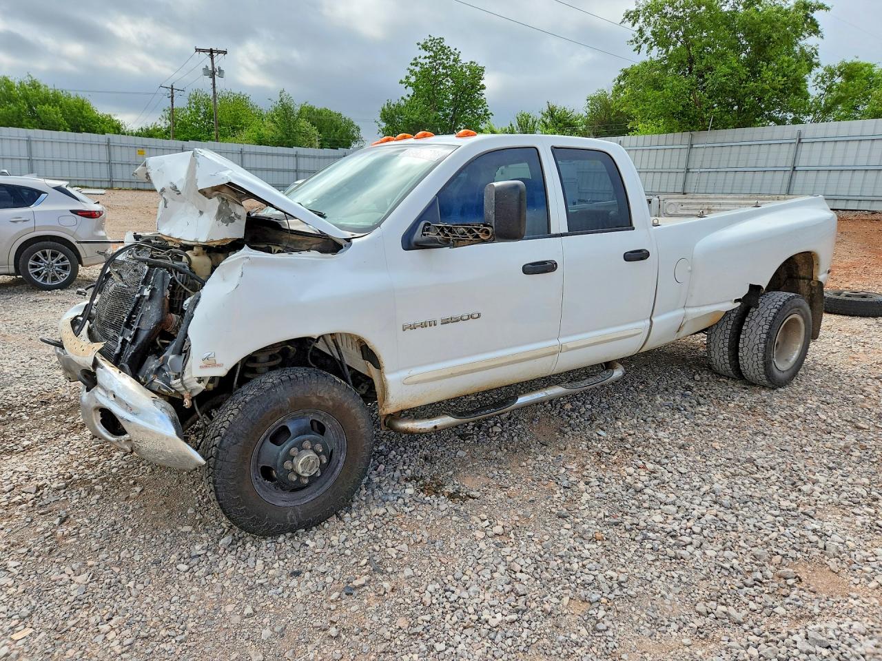 2003 Dodge 3500 ST, VIN 3D7MU48C63G796867 — Front end
