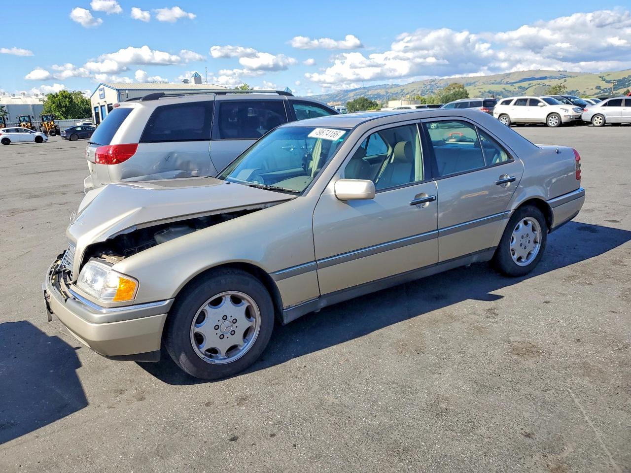 1996 Mercedes-Benz C, VIN WDBHA28E7TF333825 — Front end