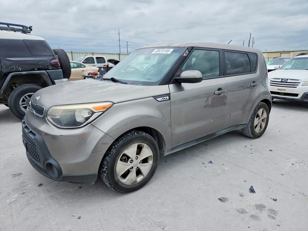 2015 Kia Soul, VIN KNDJN2A25F7139011 — Side