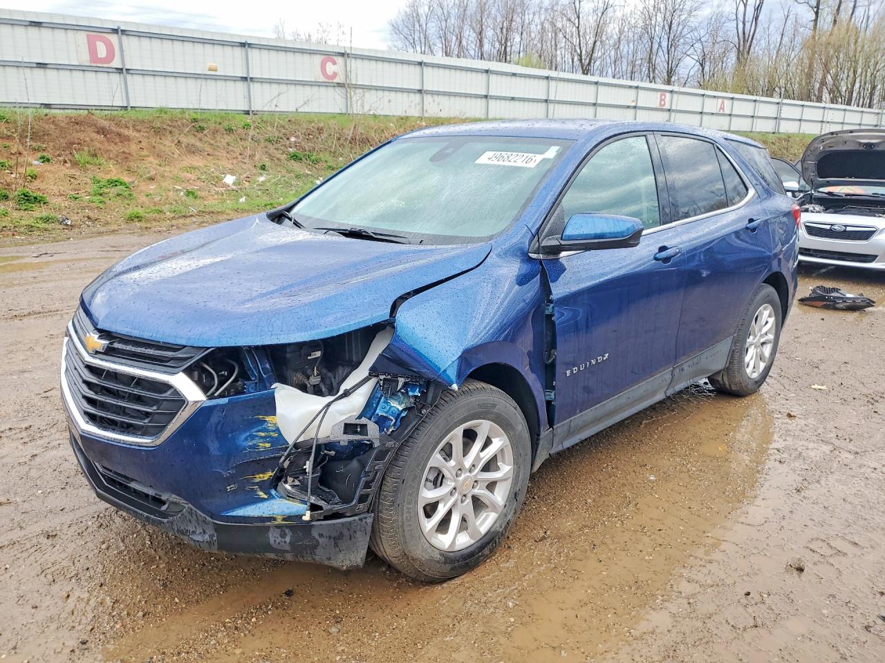 2020 Chevrolet Equinox LT, VIN 3GNAXJEV3LL182057 — Front end