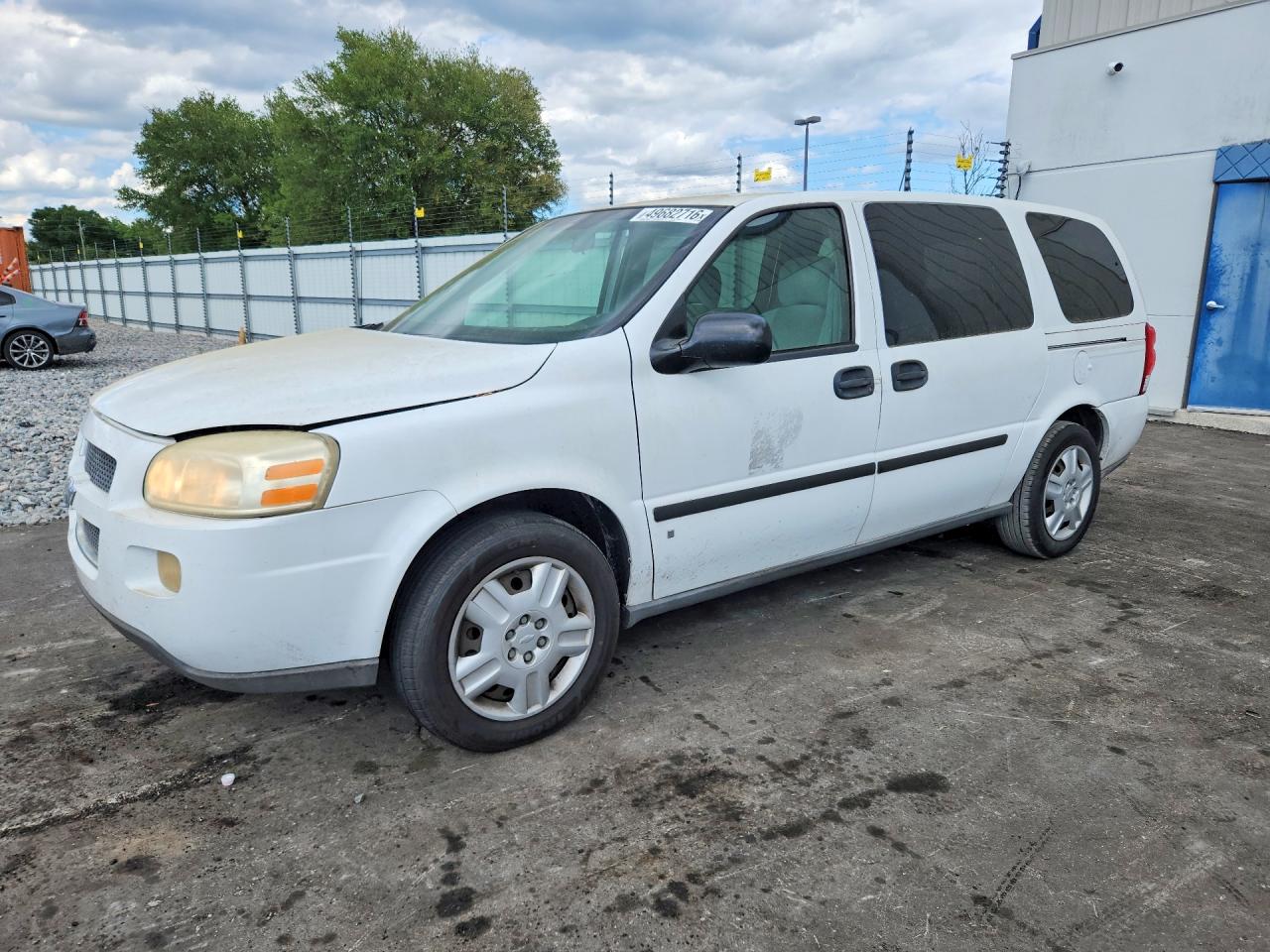 2008 Chevrolet Uplander LS, VIN 1GNDV23158D104790 — Side