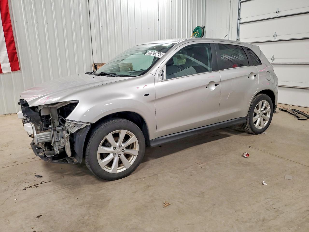 2015 Mitsubishi Outlander ES, VIN 4A4AR3AU0FE018726 — Vandalism