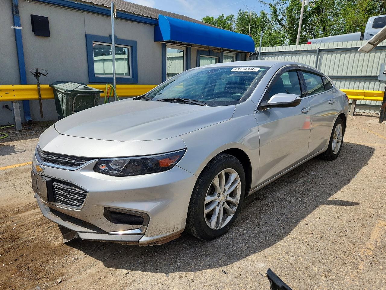 2018 Chevrolet Malibu LT, VIN 1G1ZD5ST7JF270270 — Front end