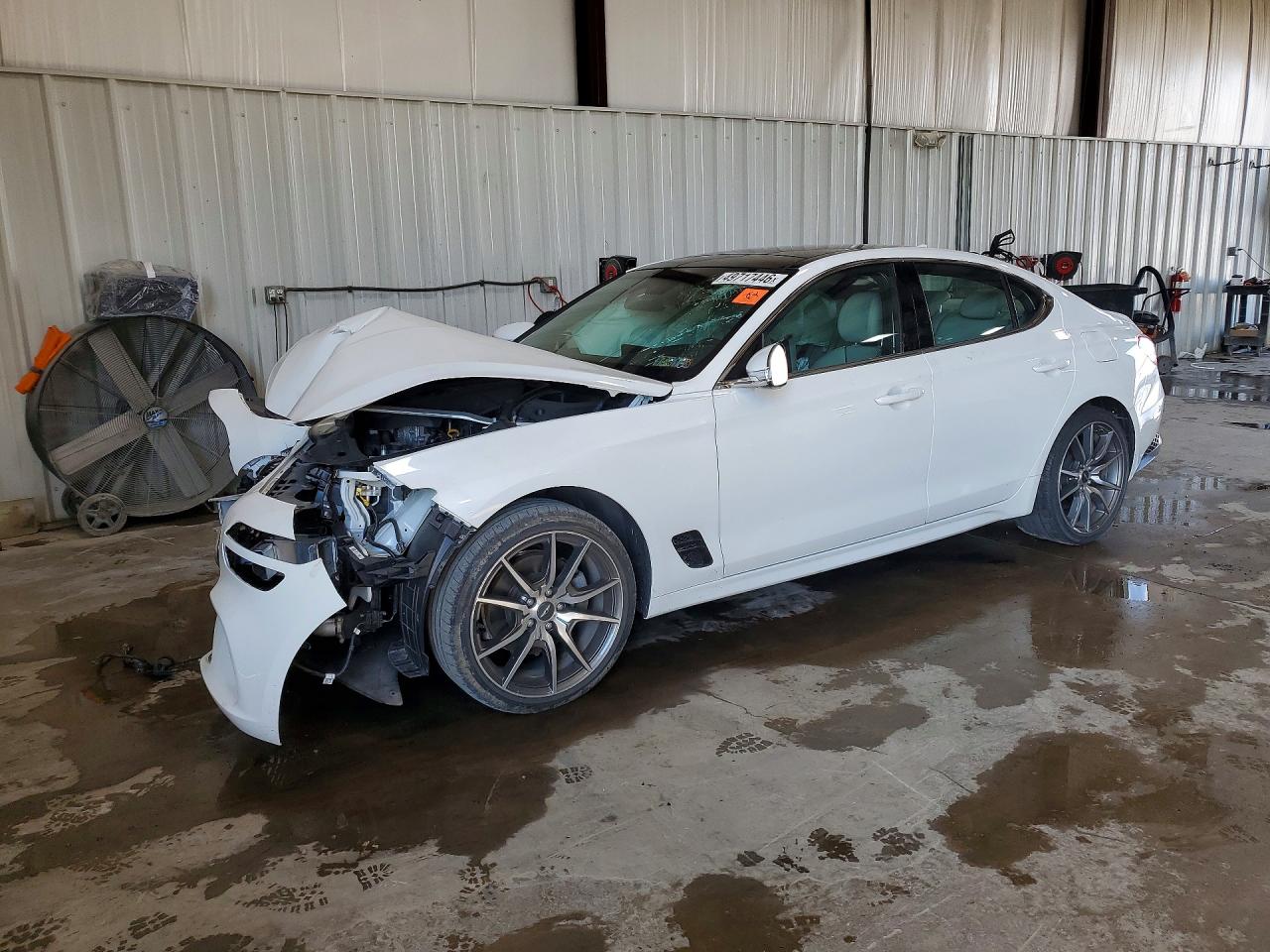 2022 Genesis G70 2.0T, VIN KMTG34TA1NU101955 — Front end