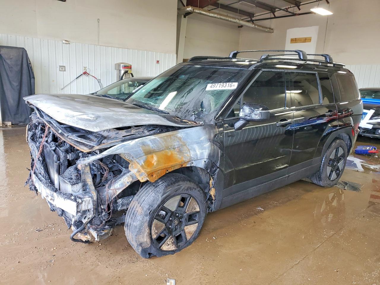 2026 Hyundai Santa Fe SEL, VIN 5NMP2DG10TH093797 — Пожар в моторном отсеке