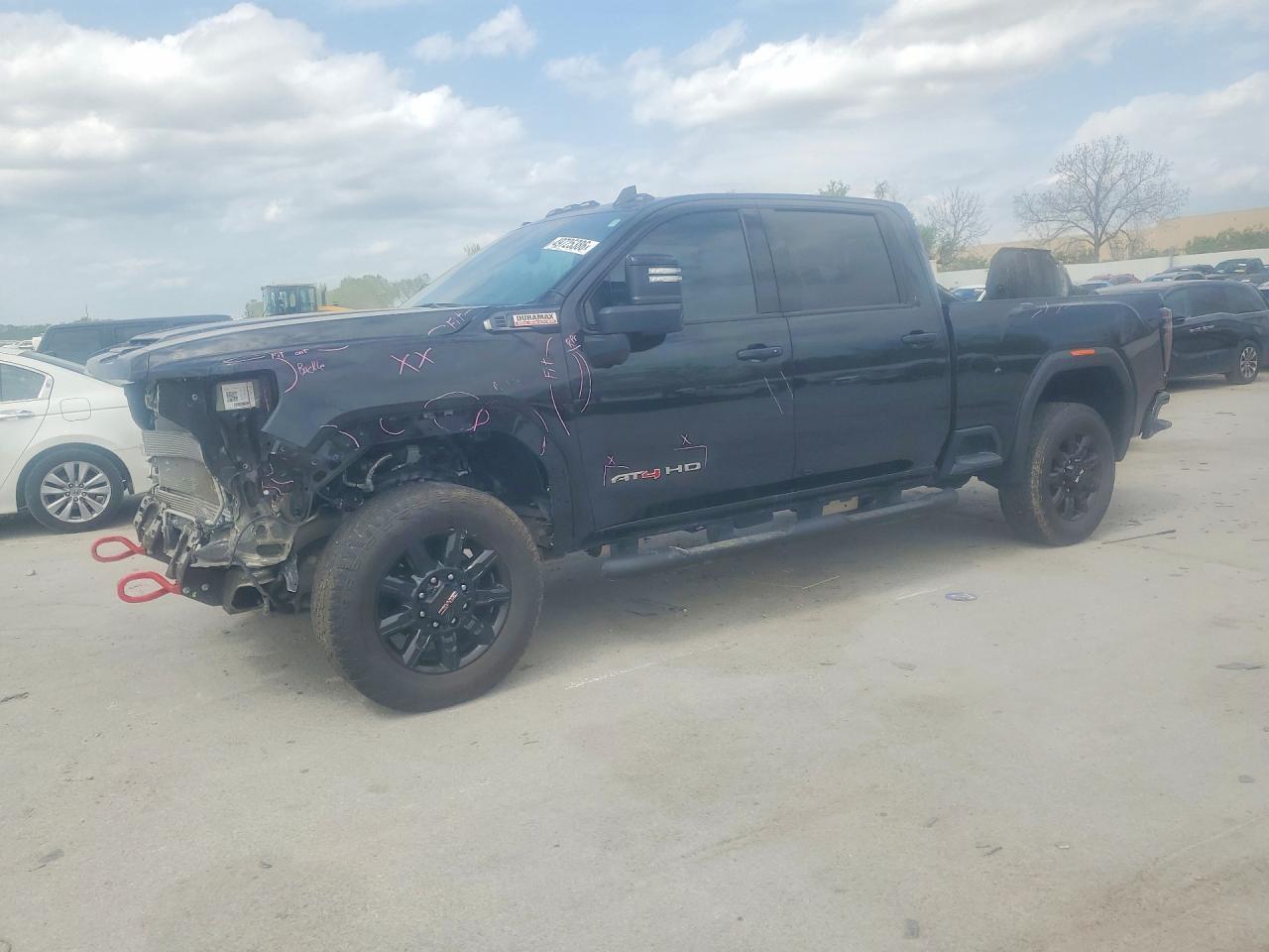 2025 GMC Sierra 3500HD AT4, VIN 1GT4UVEYXSF279653 — Front end