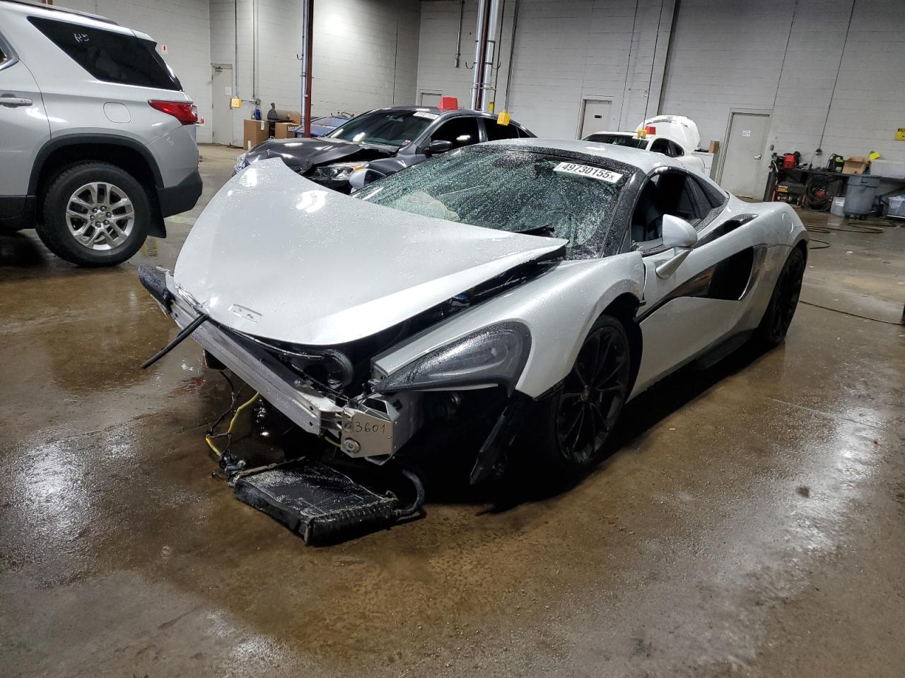 2018 McLaren 570S, VIN SBM13FAA2JW004594 — Front end
