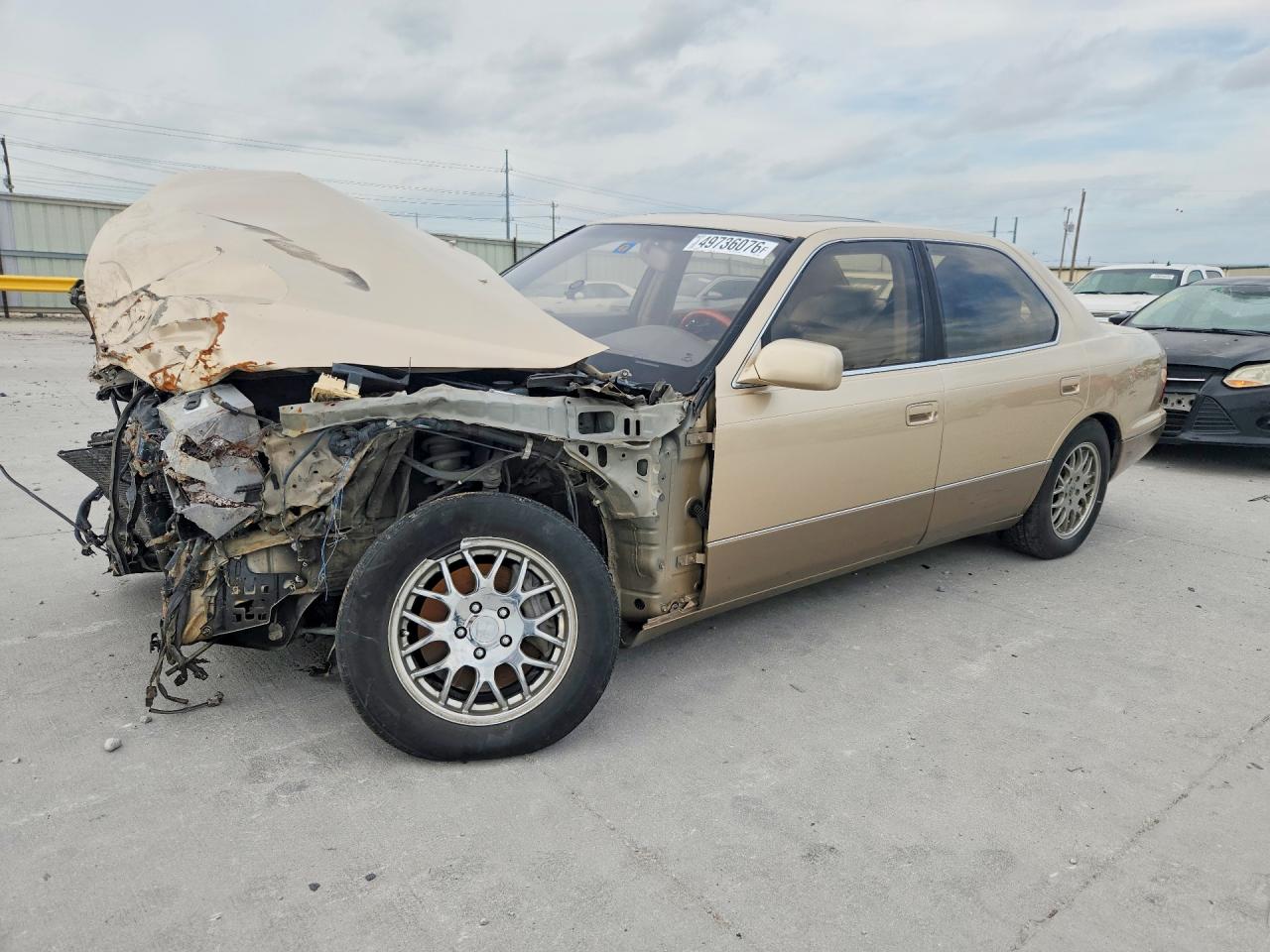 1999 Lexus LS 400, VIN JT8BH28F4X0141135 — Front end