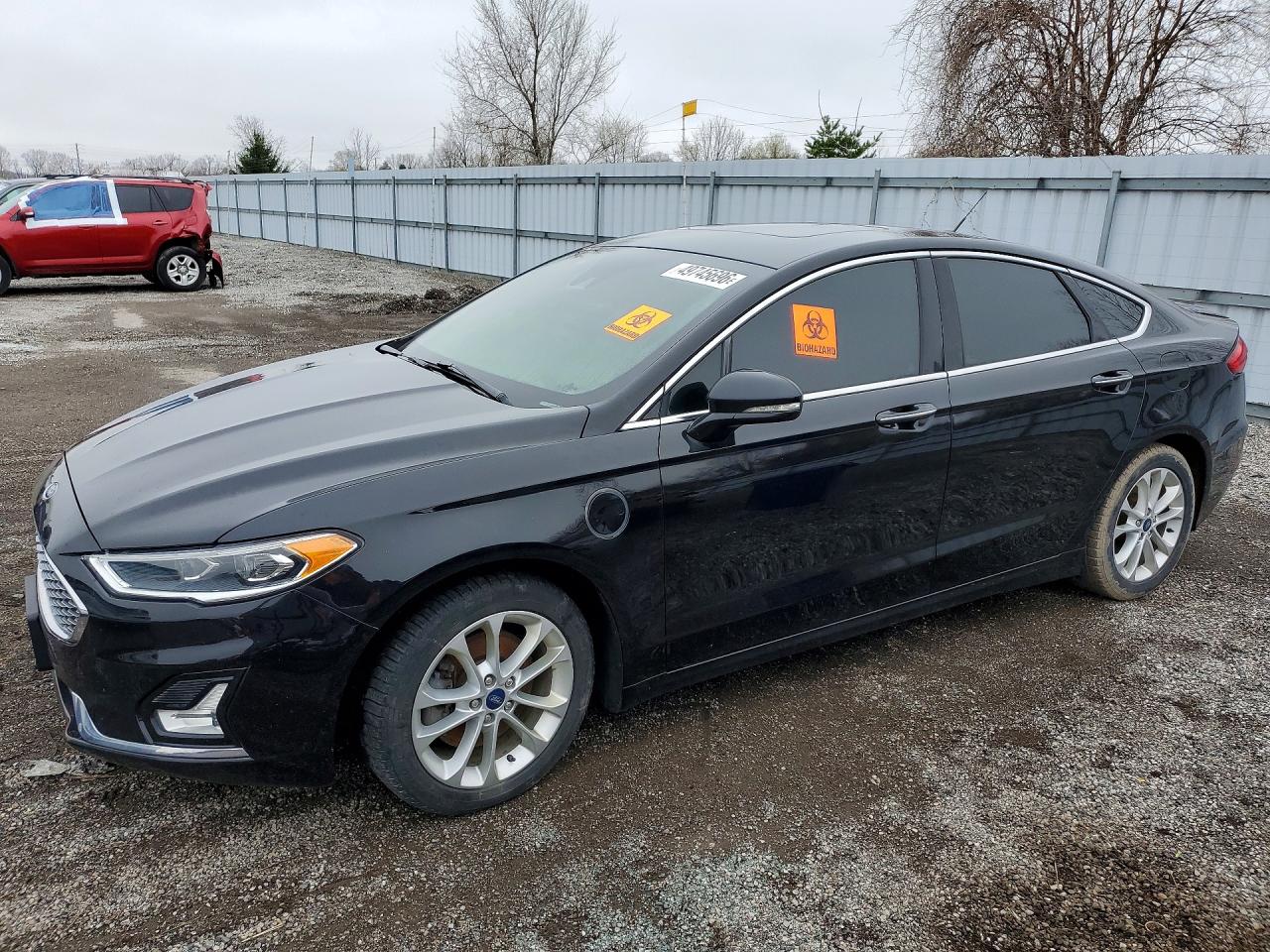 2019 Ford Fusion Titanium, VIN 3FA6P0SUXKR211561 — Interior fire