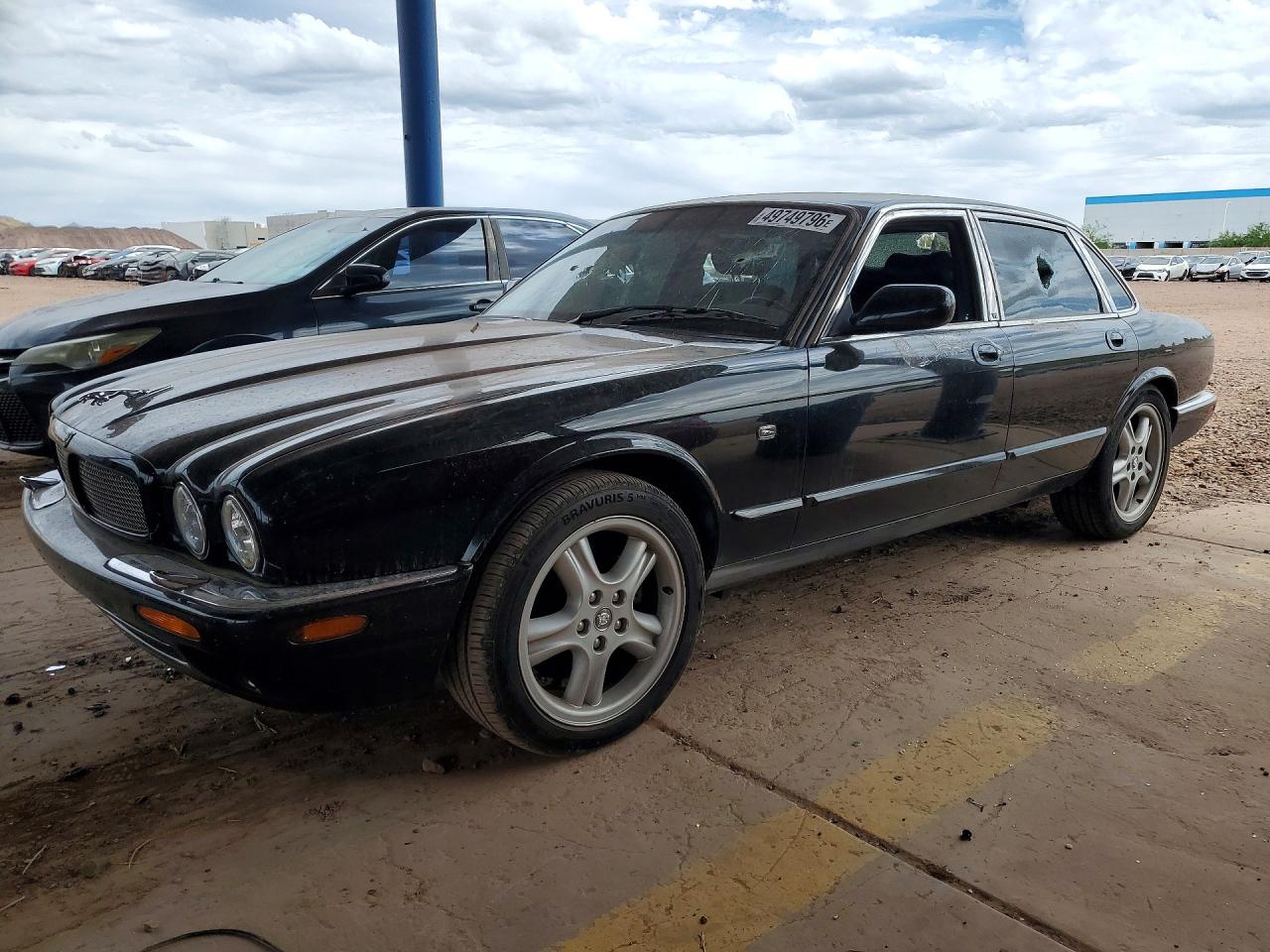 1999 Jaguar XJ, VIN SAJPN1849XC860390 — Vandalism